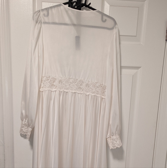 Vtg ShadowlineIvory Nightgown & Robe Set Sz S Lace Full Length. - Picture 11 of 16